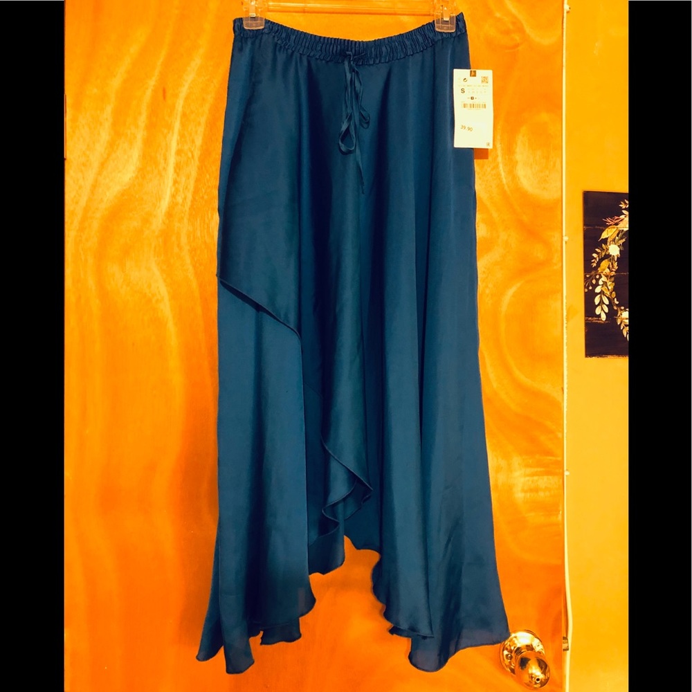 Zara blue long skirt with middle slit